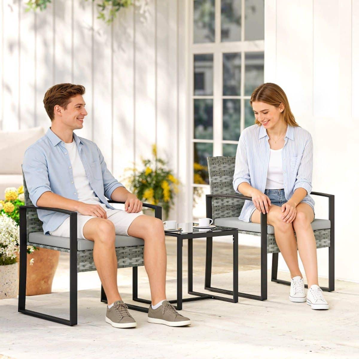 modfu bistroset voor 2 met 2 fauteuils en