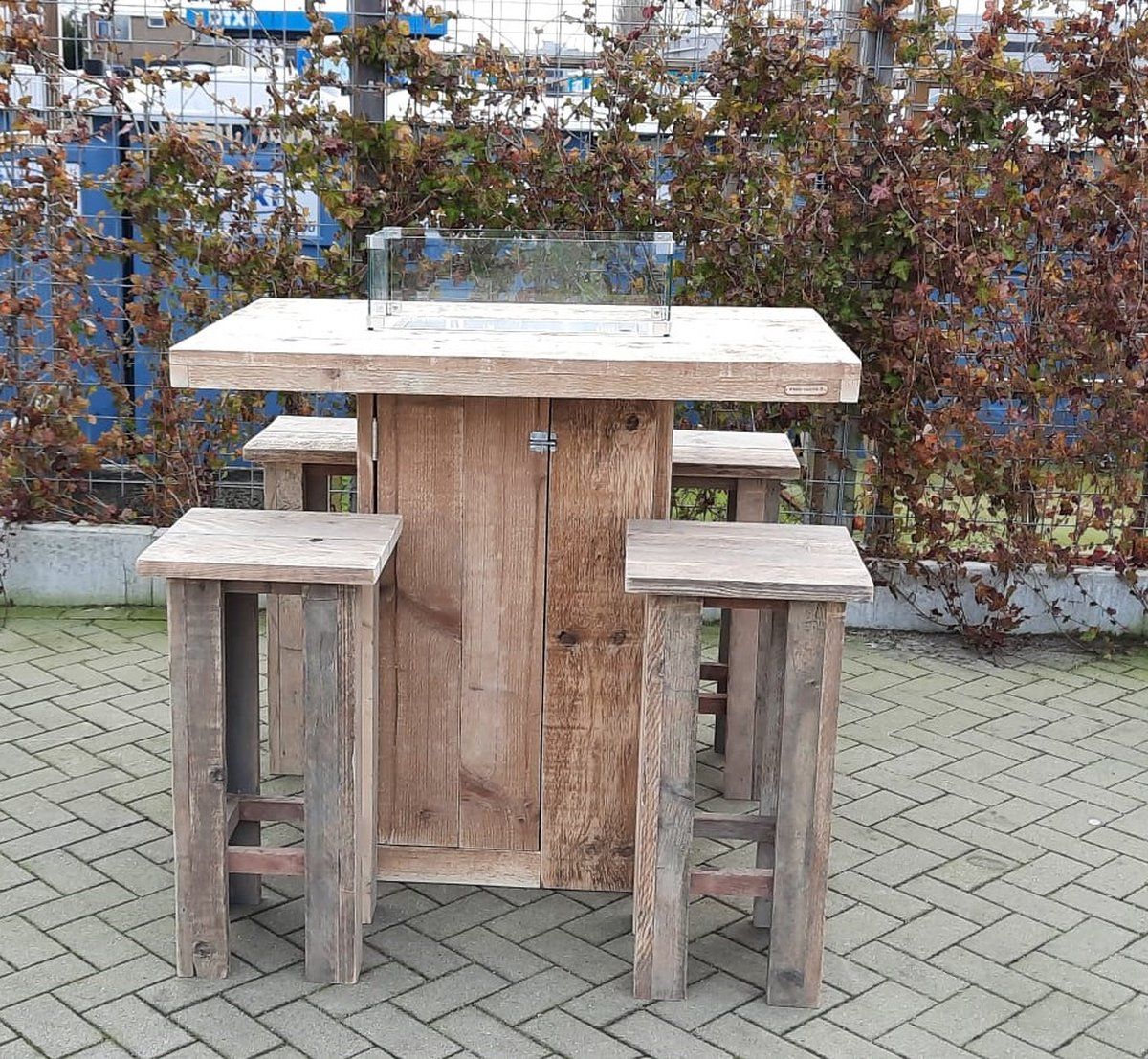 vuurtafel sta tafel set “celebration” van gebruikt steigerhout 80x120cm